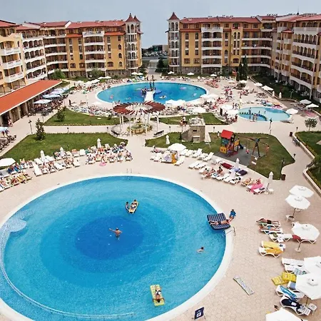 Lilou - 3 Pools, Spa, Gym, Playgrounds * Sunny Beach