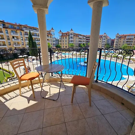 Lilou - 3 Pools, Spa, Gym, Playgrounds * Sunny Beach