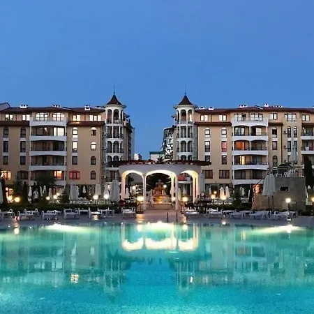 Lilou - 3 Pools, Spa, Gym, Playgrounds * Sunny Beach